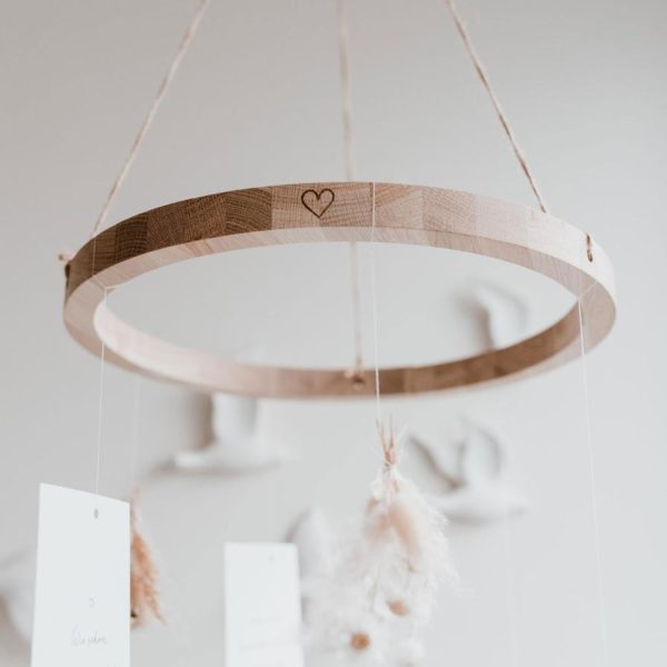 Couronne en bois à suspendre – Image 2