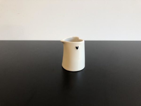 Petit pot - crémier en porcelaine