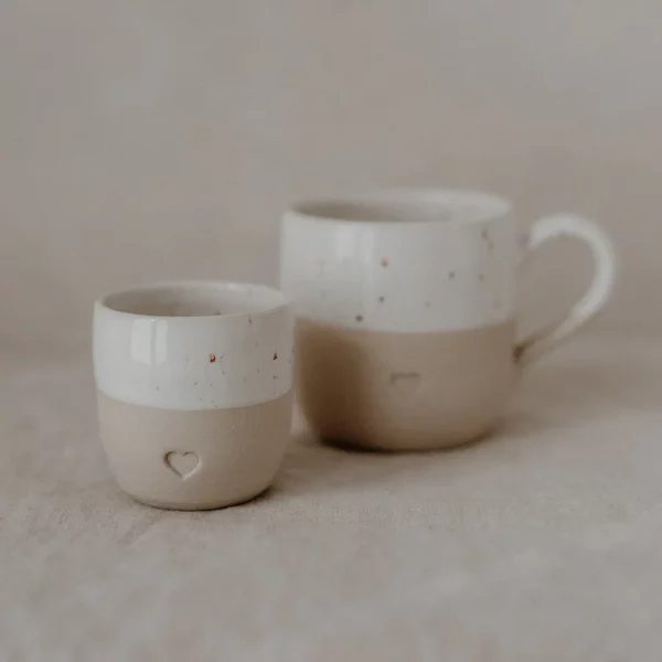 Petite tasse à expresso/ristretto en grès avec coeur, sans anse – Image 2