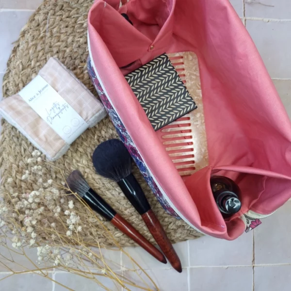 Maxi trousse panier fleurs coloris roses et bleus – Image 2