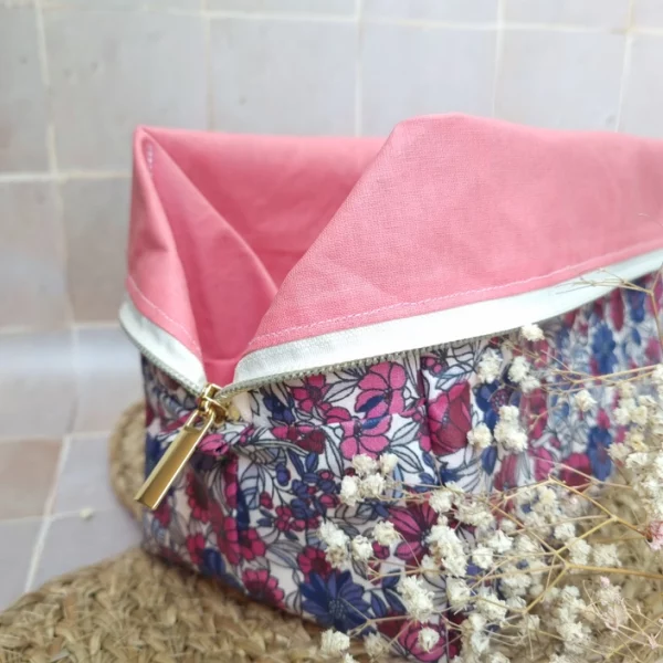 Maxi trousse panier fleurs coloris roses et bleus – Image 4