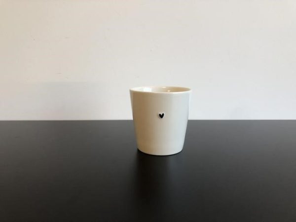 Tasse/verre avec coeur noir