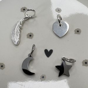 Pendentifs gri gri en argent