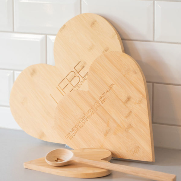 Spatule en bois avec perforation coeur – Image 2