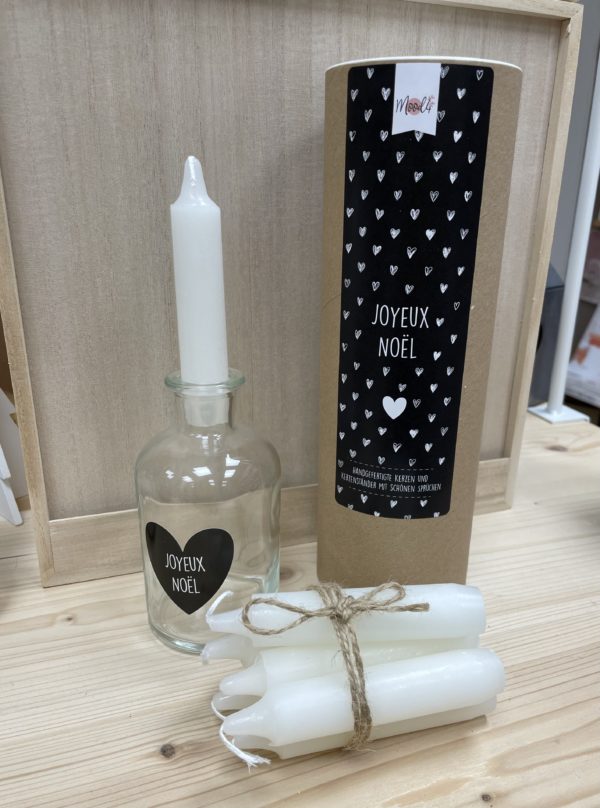 Bougeoir/coffret avec coeur Joyeux Noël et 7 bougies blanches