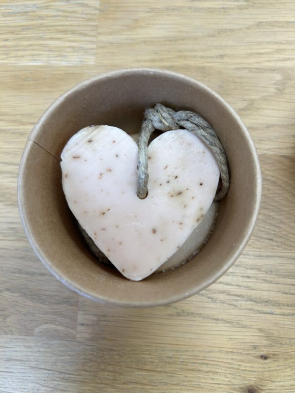 Savon parfumé Merci  - forme coeur – Image 4