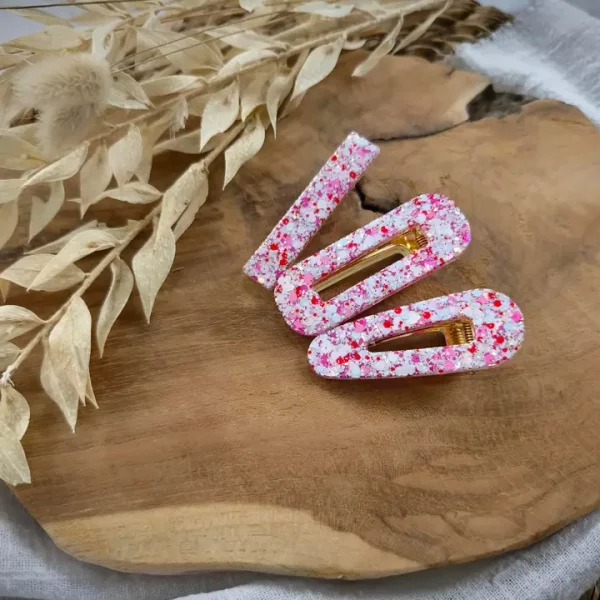 Barrette en résine Amour