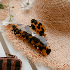 Pince à cheveux coeur léopard