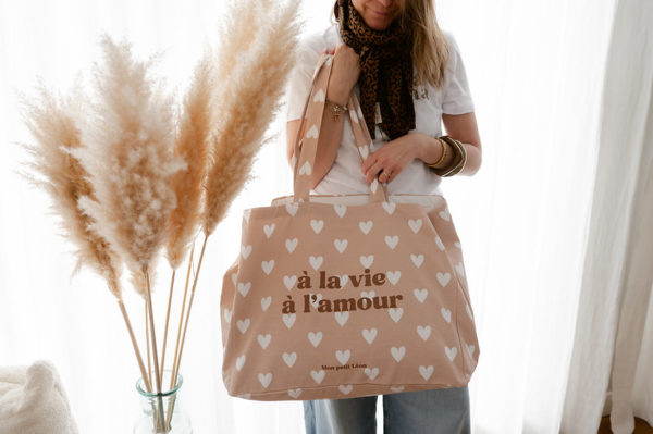 Sac cabas XXL Coeur beige nude - A la vie à l'amour – Image 3