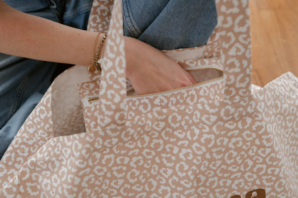 Sac cabas XXL Léopard beige nude - A la vie à l'amour – Image 3