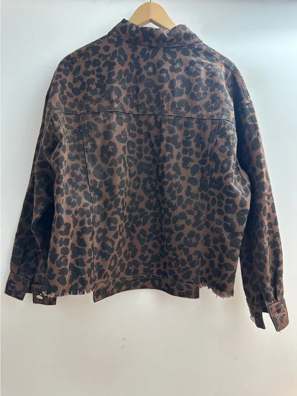 Veste en Jean imprimé léopard – Image 3