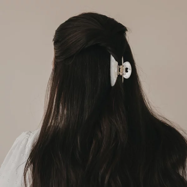 Pince à cheveux 🤍 blanc nacré - Grande – Image 3