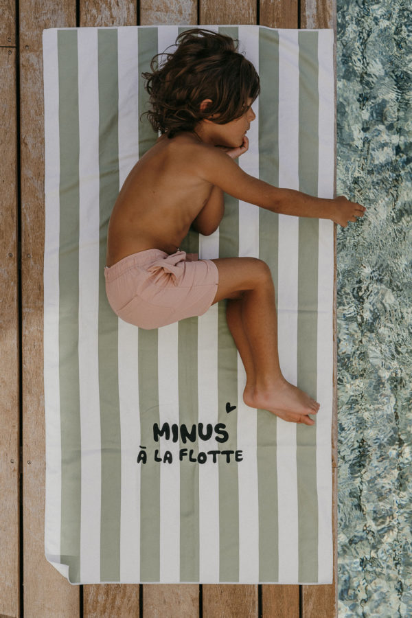 Serviette microfibre enfant - Minus à la flotte vert – Image 5