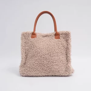 Sac style cabas en moumoute