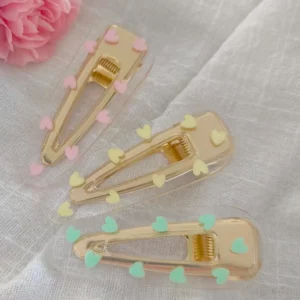 Barrette en résine Love Pastel vert