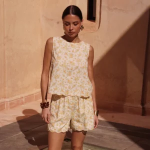 Short fleuri tons jaunes Rihane