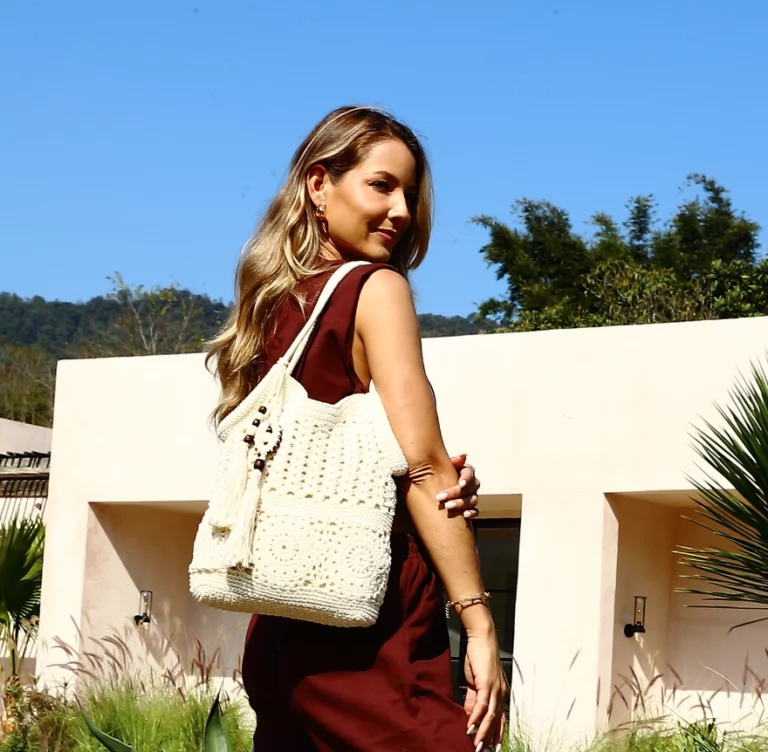 Sac cabas en crochet écru