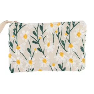 Petite trousse brodée avec des marguerites